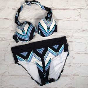 Skye Bikini Set Size Small Blue/black Halter top style Matching bottom New NWOT